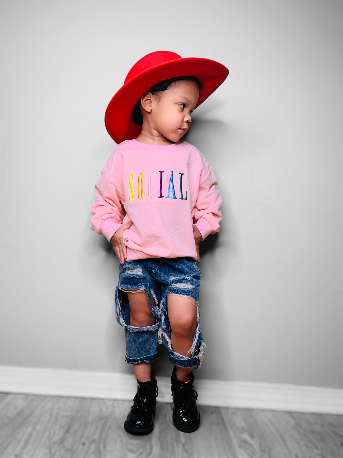 “SOCIAL" Letter Embroidery Sweatshirt